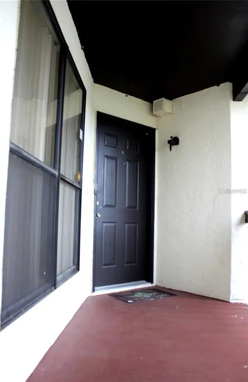 3 bed, 2.0 bath, 1319 sqft, $1,895 — Photo 3