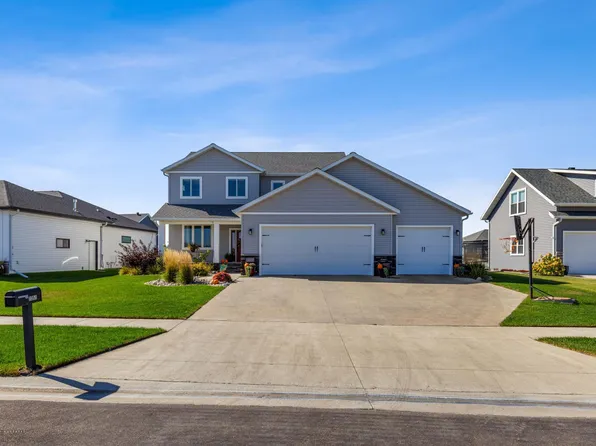 7351 15th St S, Fargo, ND 58104