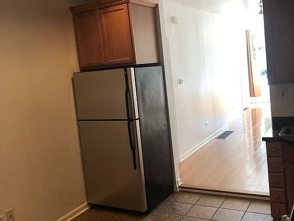 2nd image of 3216 S Parnell Ave #1