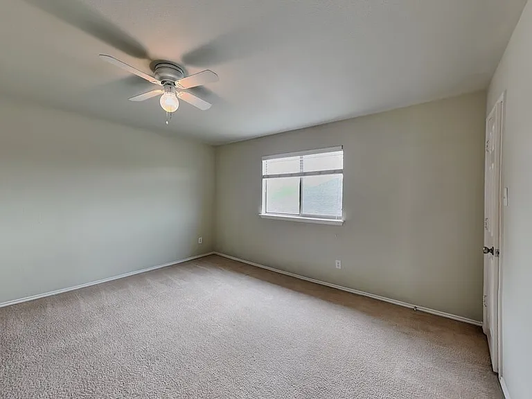 508 Lead Creek Dr — Photo 13