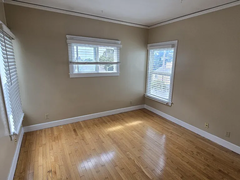 2 bed, 1.0 bath, 800 sqft, $2,450 — Photo 12