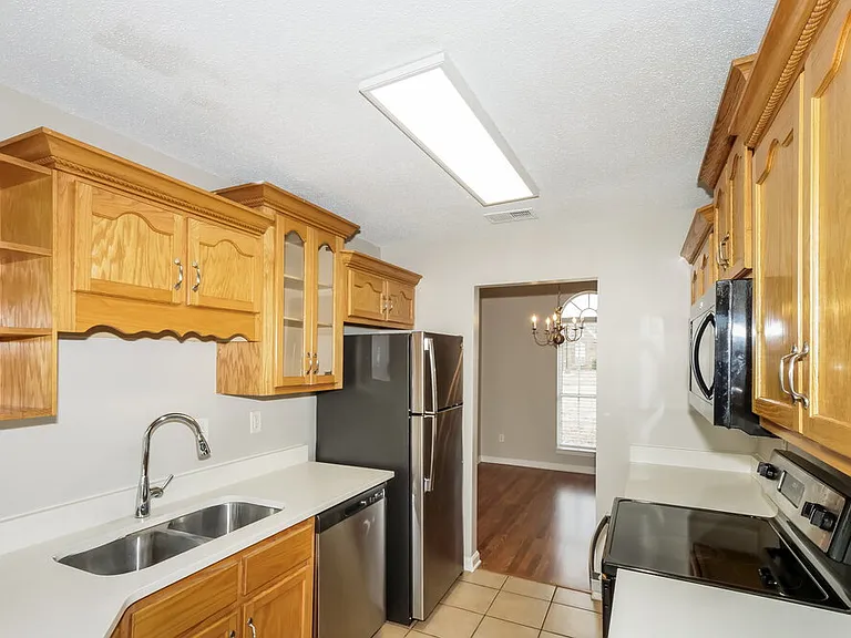 8359 Olivia Ln — Photo 9