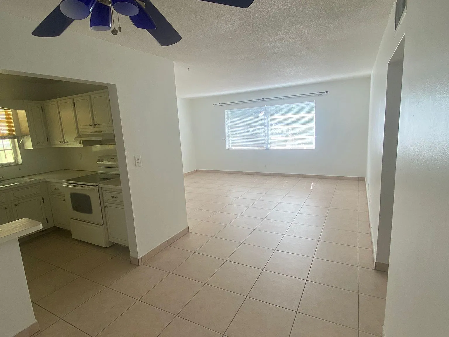 1 bed, 690 sqft, $1,600 — Photo 1