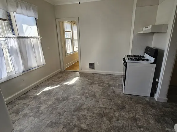 30 Fox St #2B, New Haven, CT 06513