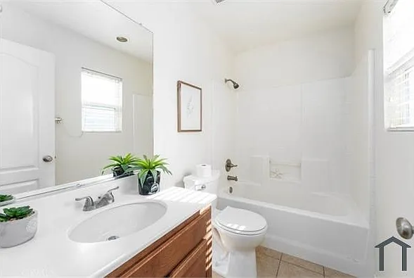 1869 Flint Ct — Photo 9