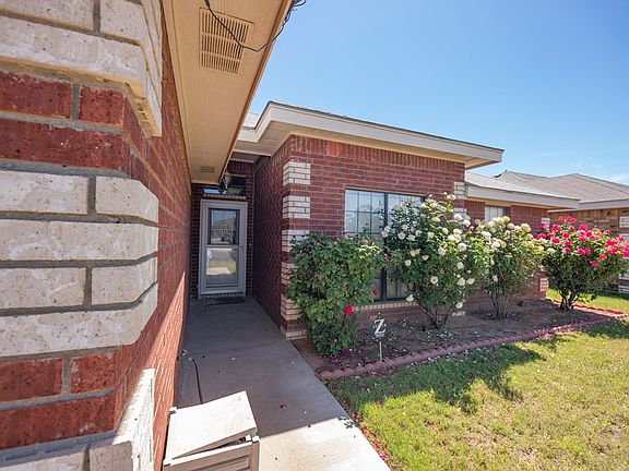 4th image of 8720 Rainbow Dr
