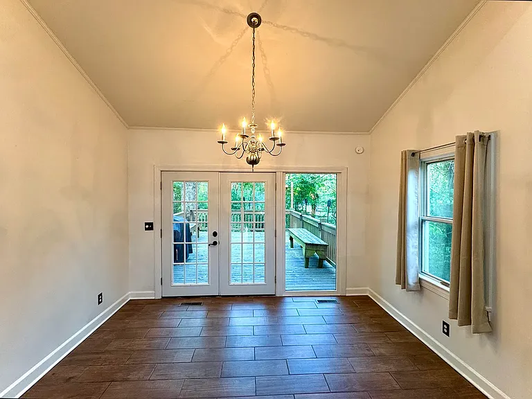 1801 Chickasaw Dr — Photo 11