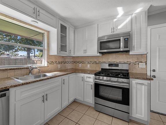 3rd image of 8915 Blankenship Dr