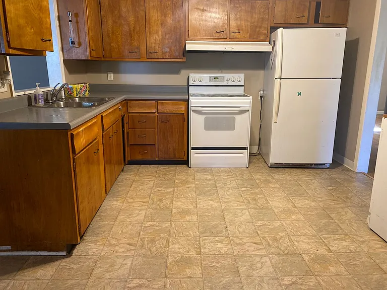 342 Hillcrest Dr — Photo 5