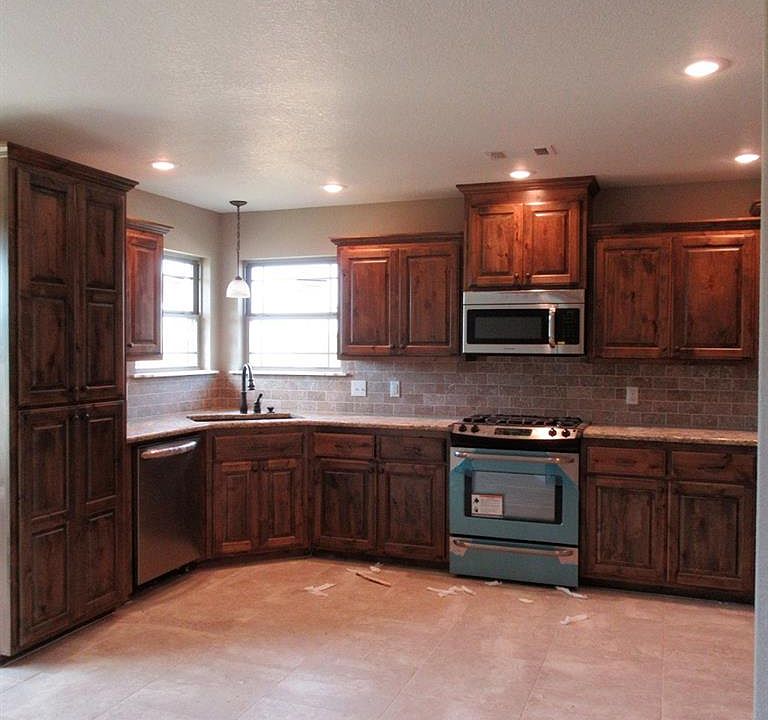 2nd image of 365 Copsey Dr