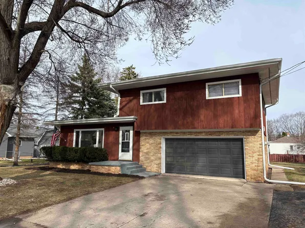 1320 Sheboygan St, Oshkosh, WI 54904