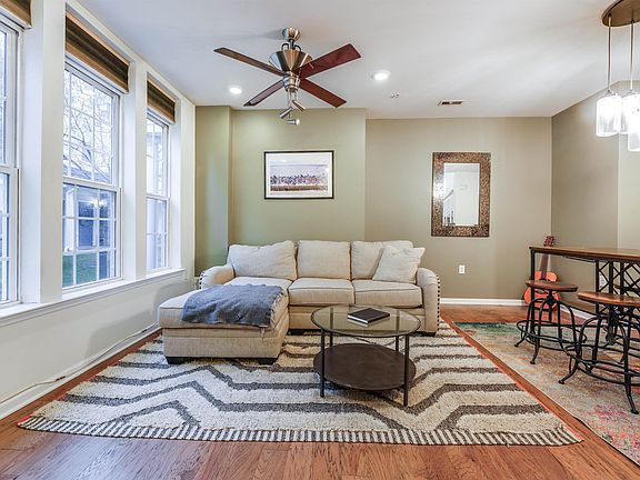 2nd image of 5 Wisteria Ln