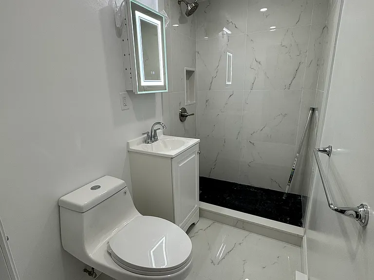484 Commonwealth Ave #6 — Photo 2