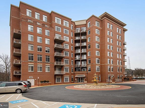 3rd image of 4480 Market Commons Dr Unit 516