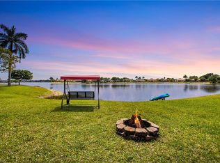 3090 Orange Grove Trl, Naples, FL 34120