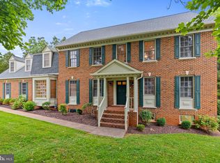 7589 Cannoneer Ct, Warrenton, VA 20186