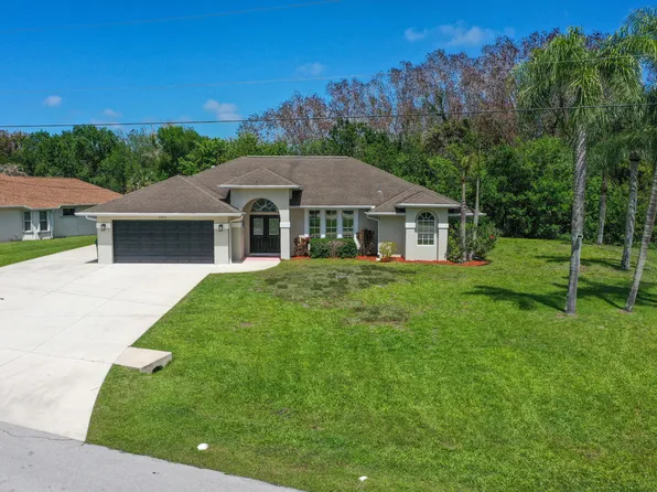 6800 NW Hogate Circle, Port St Lucie, FL 34983