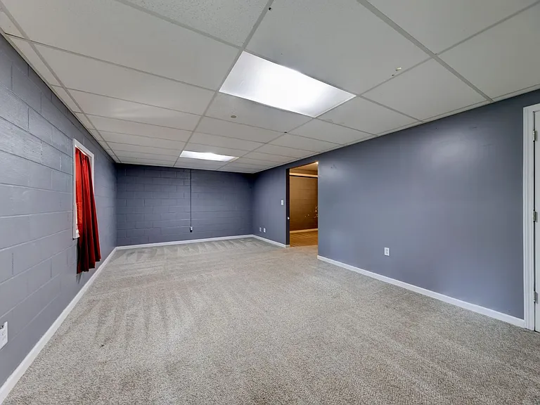 3253 N Senseney Cir — Photo 16