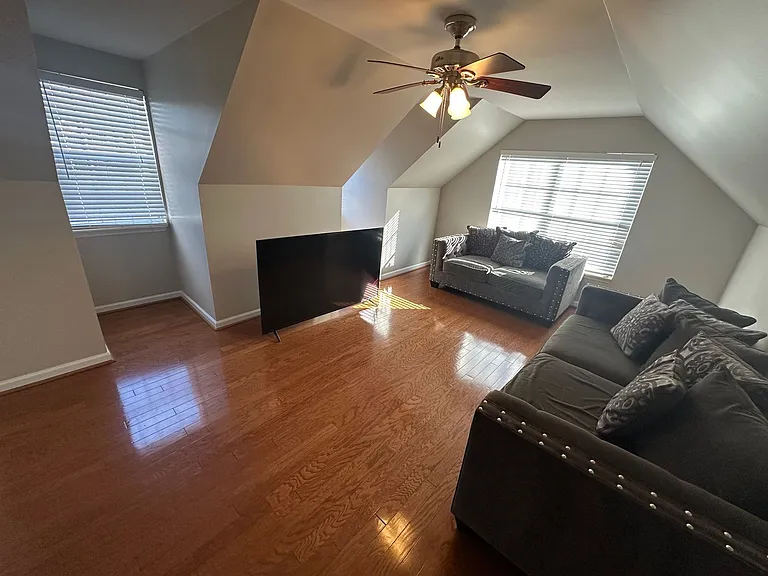 2402 Brookstone Pl — Photo 18