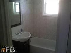 2nd image of 941 Fairburn Rd NW
