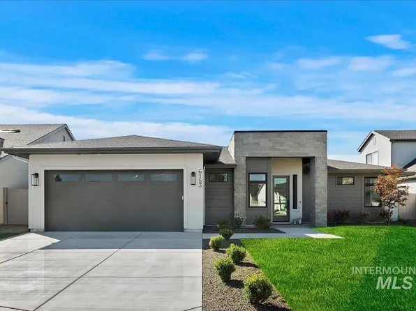 6153 N Dodgin Ave, Garden City, ID 83714
