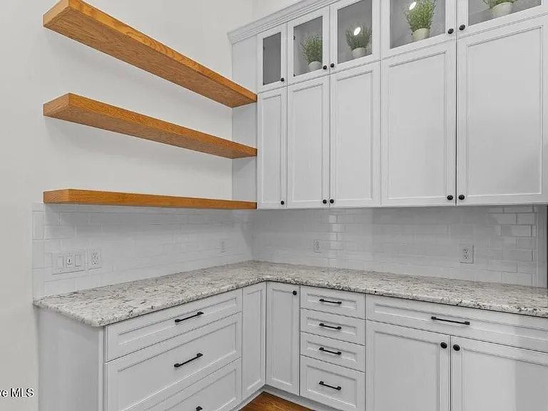 8825 Sawmill Creek Ln — Photo 9