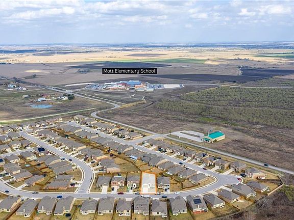 2nd image of 19633 Dunstan Beacon Ln