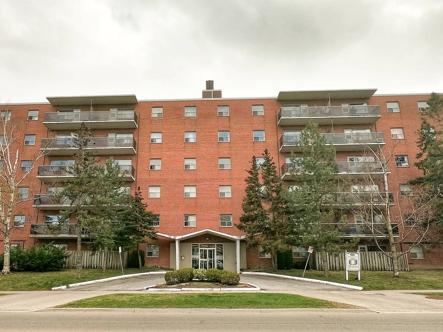 Fieldgate Apartments - 3450 Fieldgate Drive — Photo 3