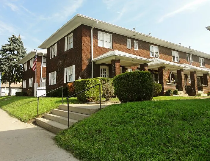 2419 Shelby St #27