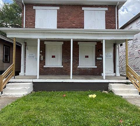 2nd image of 929 Bellows Ave