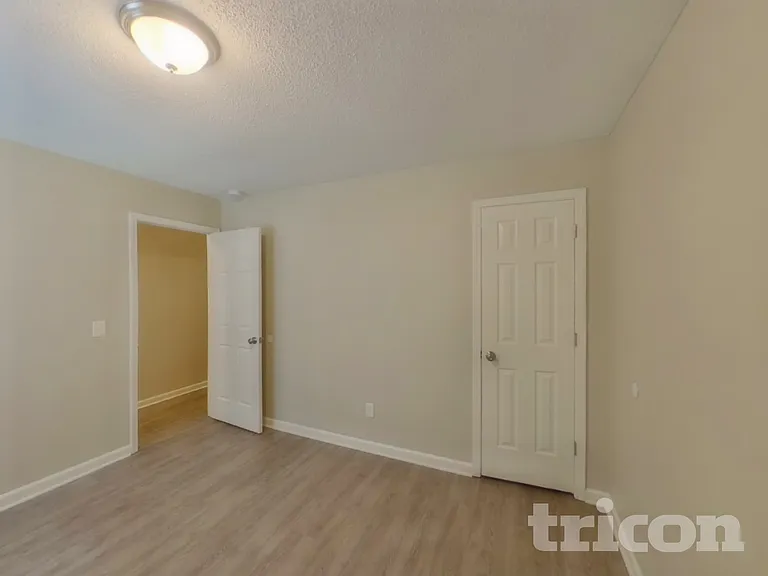 80 Springway Dr — Photo 12
