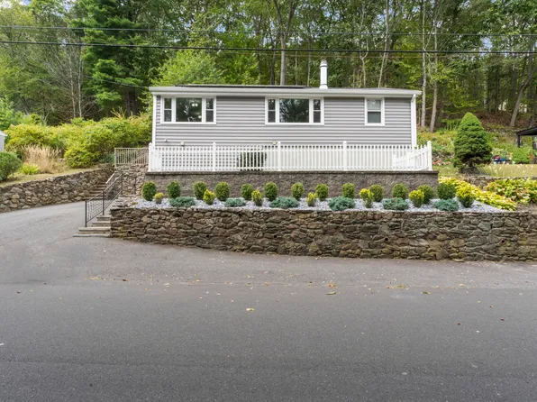 114 Emmett Avenue, Derby, CT 06418