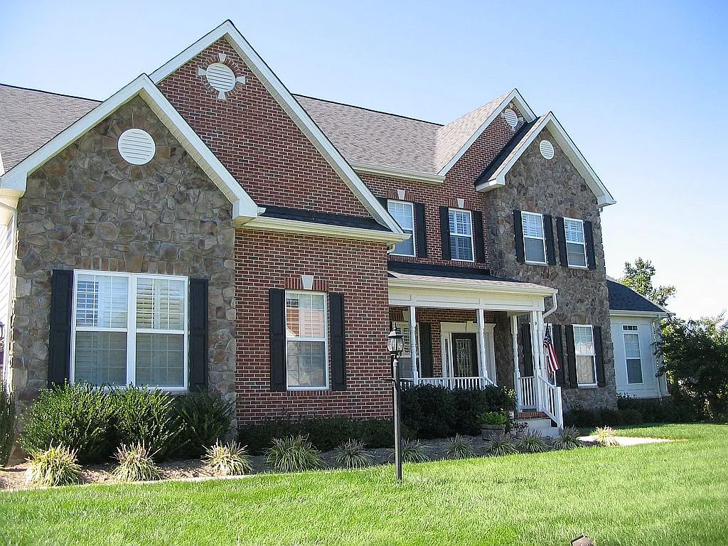 3160 Lacrosse Ct photo 1
