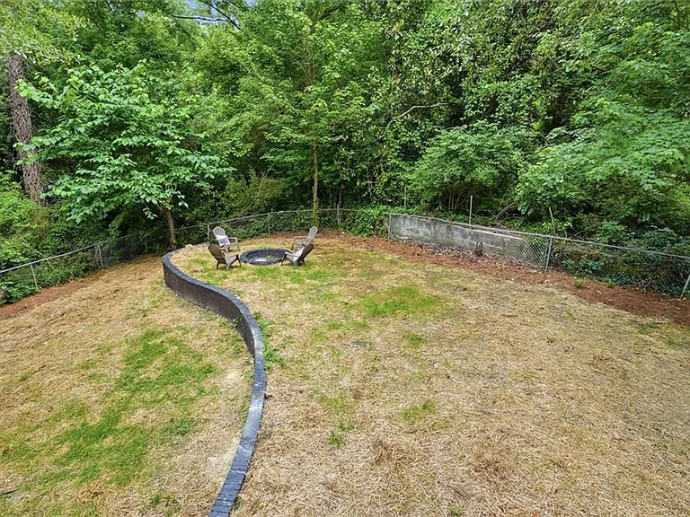 3270 Belfort Rd SE — Photo 34