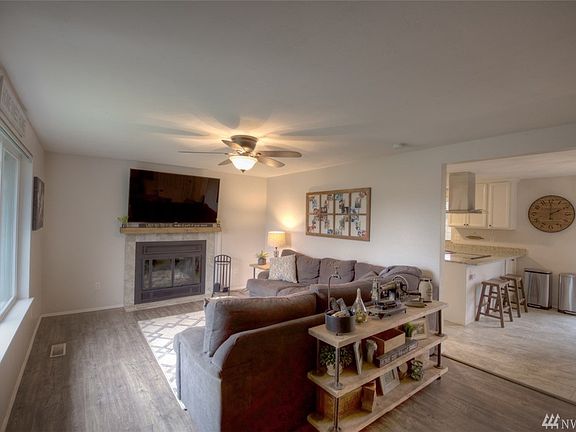 3rd image of 1335 Rockcress Dr SE