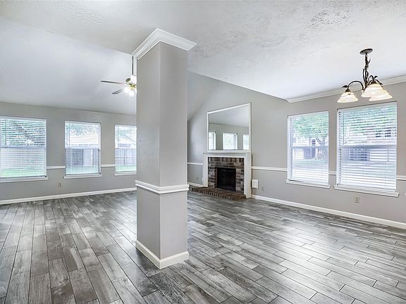 3rd image of 14602 Coolridge Ct