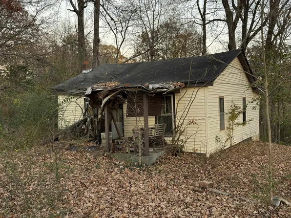 1506 Hayshed Rd, Charlotte, TN 37036