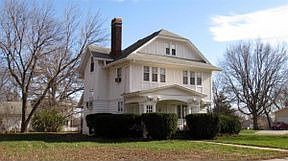 2nd image of 702 Marion Ave