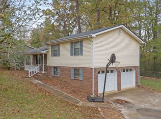 403 Longwood St, Chickamauga, GA 30707