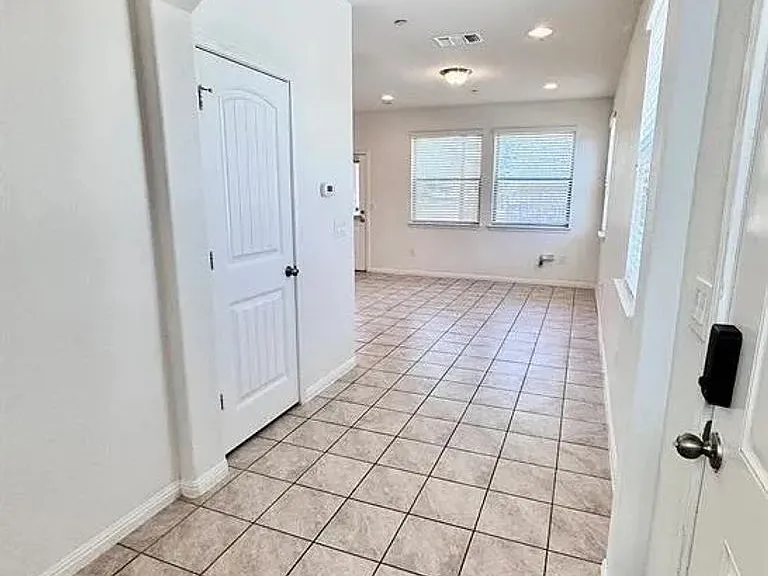 1001 Zodiac Ln #50 — Photo 14
