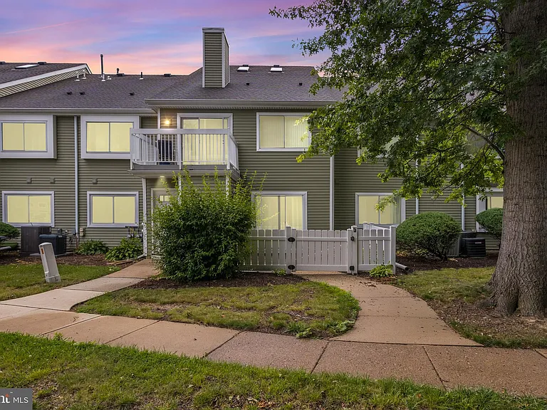 3 Foxtail Ln — Photo 2