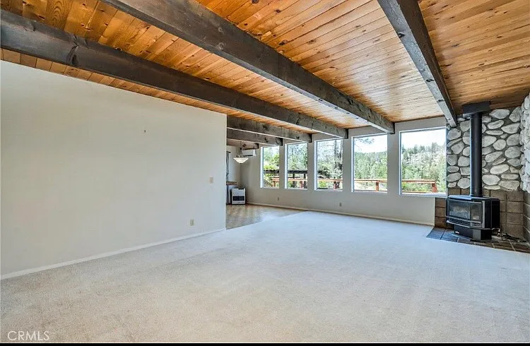 3 bed, 1392 sqft, $2,200 — Photo 3