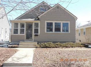 3949 29th Ave S, Minneapolis, MN 55406