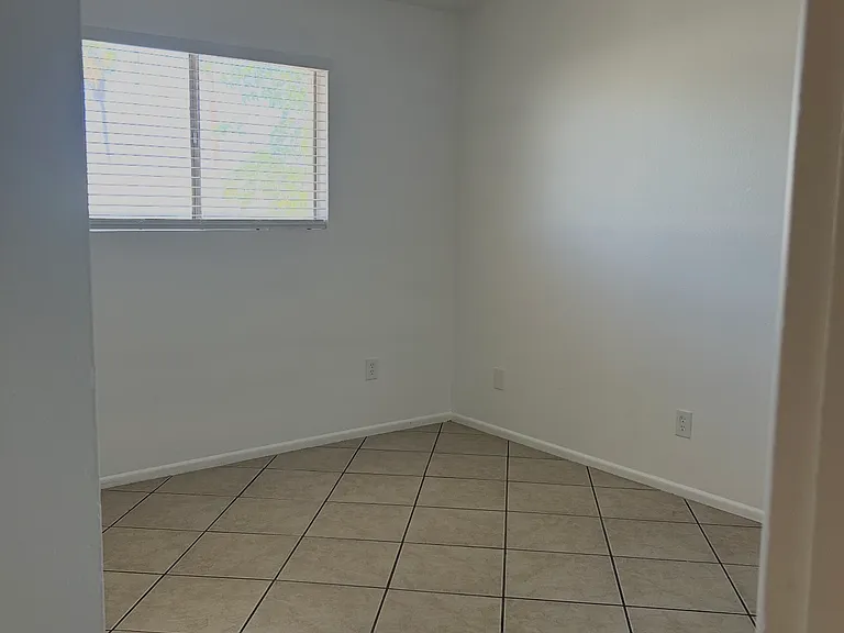 1413 E Dunlap Ave #4 — Photo 12