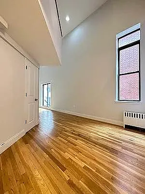 Rented by Bond New York | media 8