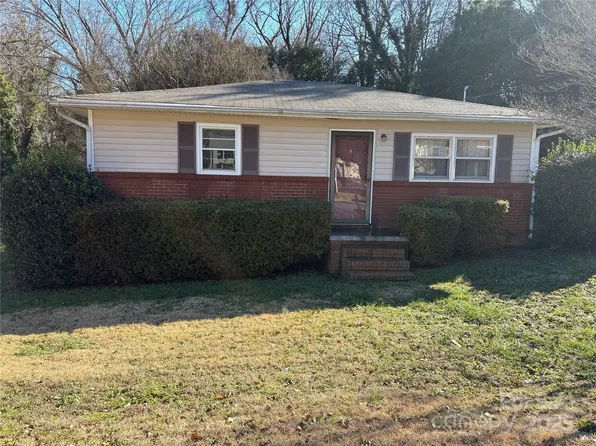 112 Adcock St, Belmont, NC 28012