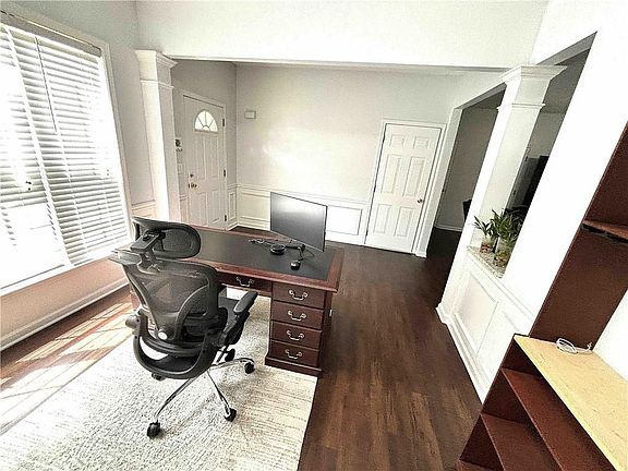 4th image of 2851 Ashleigh Ln