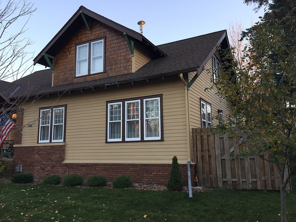 2nd image of 416 9th Ave W