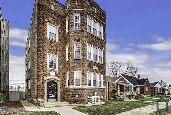 7925 S Trumbull Ave #1 — Photo 2