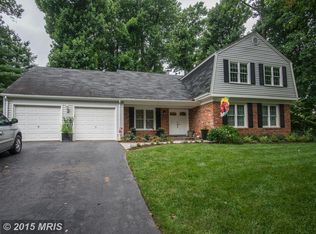 2702 Snowberry Ct, Vienna, VA 22181